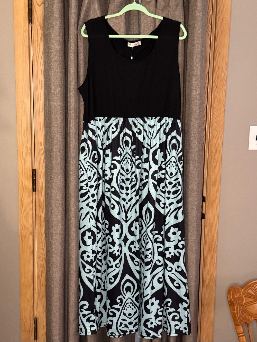 Nemidor Maxi Dress